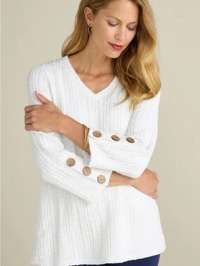 Soft Surroundings Ivory Pearl Ribbed Knit V-Neck Sweater with Button Back